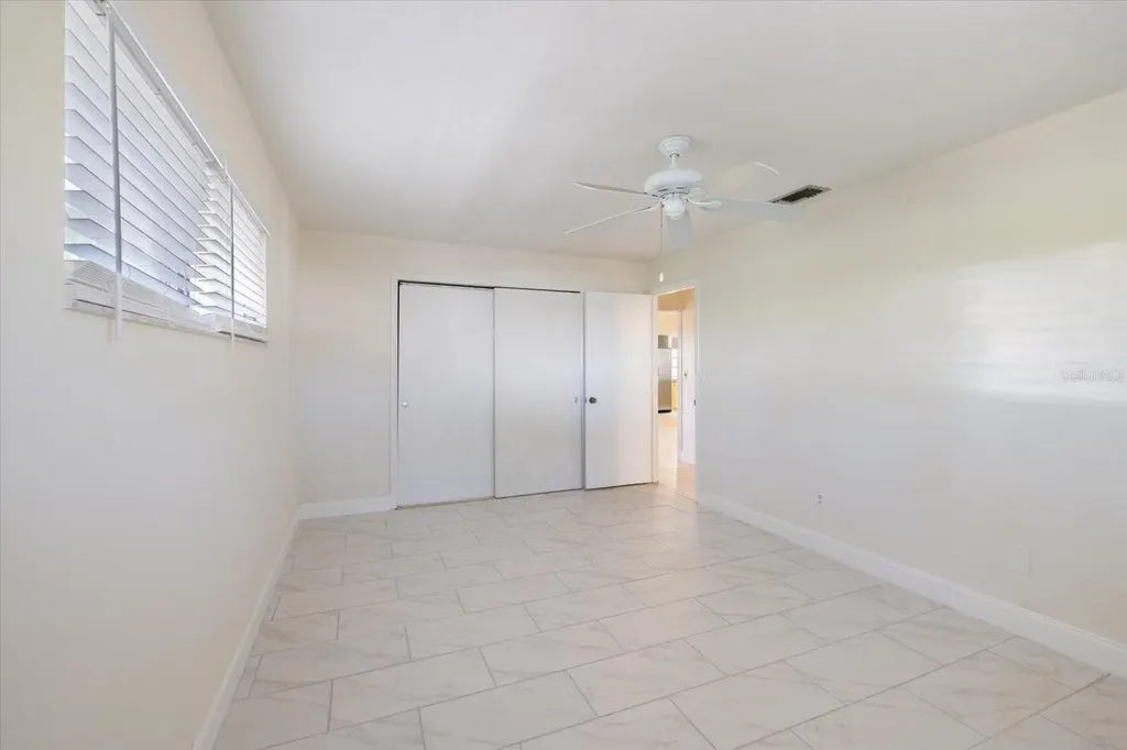 5151 Oakmont Place Sarasota FL 34242