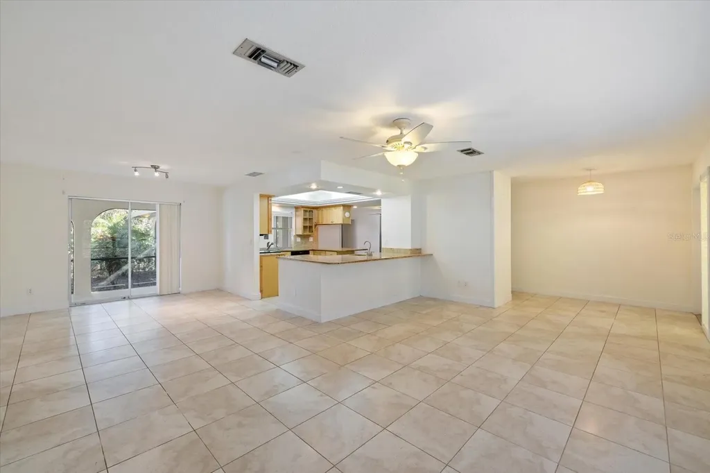 5151 Oakmont Place Sarasota FL 34242