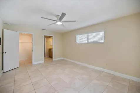 5151 Oakmont Place Sarasota FL 34242