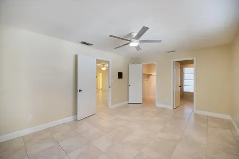 5151 Oakmont Place Sarasota FL 34242