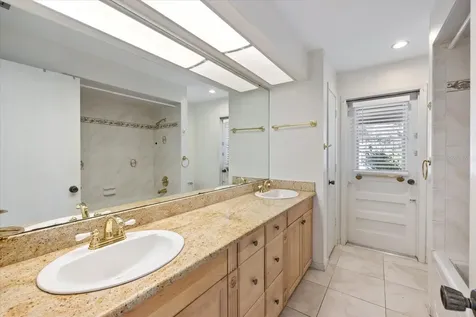 5151 Oakmont Place Sarasota FL 34242