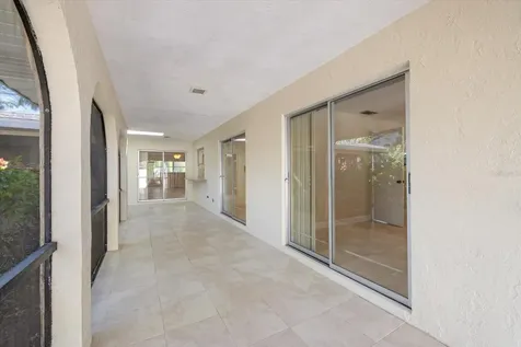 5151 Oakmont Place Sarasota FL 34242