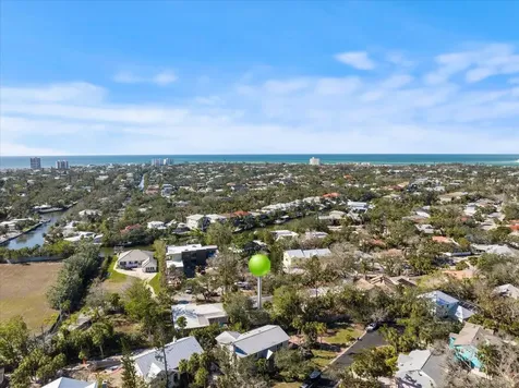 5151 Oakmont Place Sarasota FL 34242