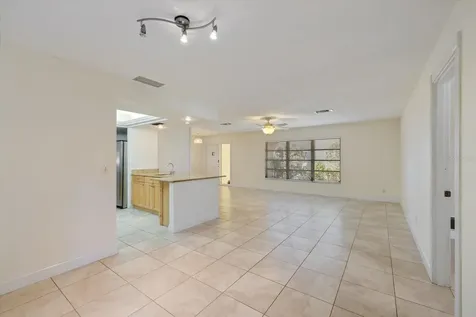 5151 Oakmont Place Sarasota FL 34242
