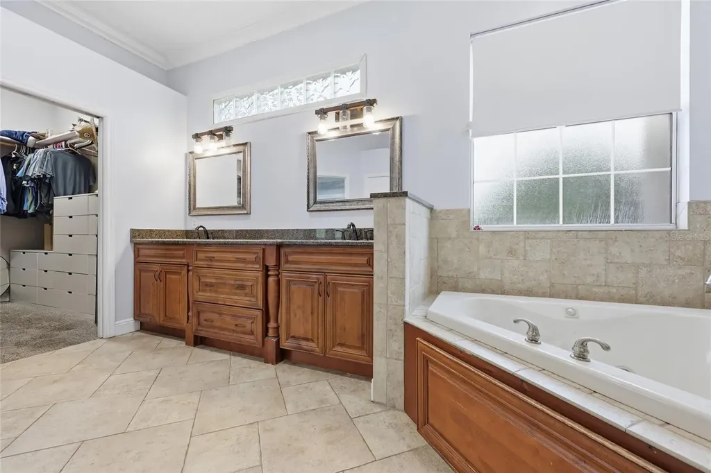 25672 NW 173rd Avenue High Springs FL 32643