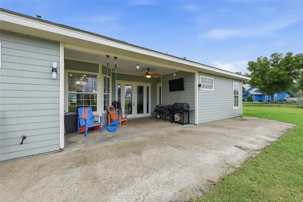 25672 NW 173rd Avenue High Springs FL 32643