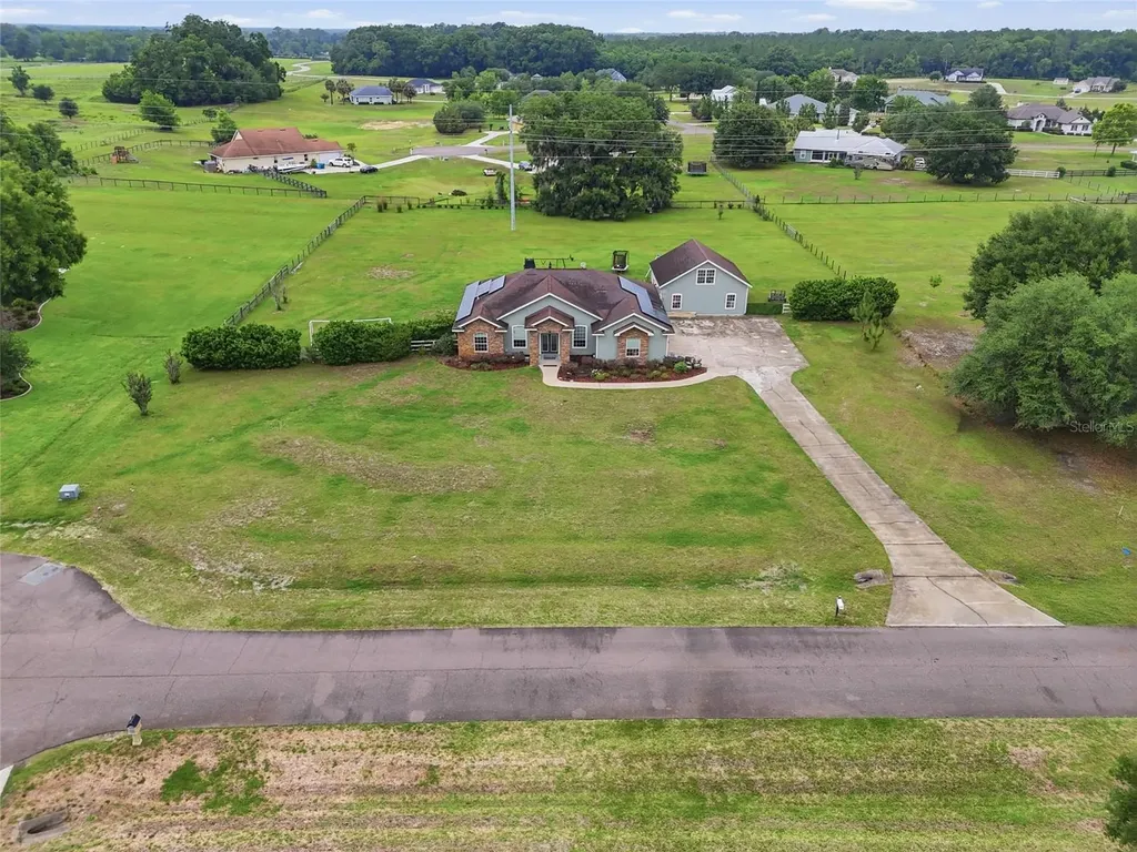 25672 NW 173rd Avenue High Springs FL 32643