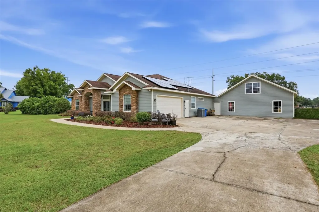 25672 NW 173rd Avenue High Springs FL 32643