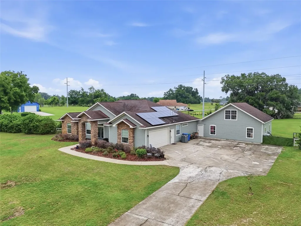25672 NW 173rd Avenue High Springs FL 32643
