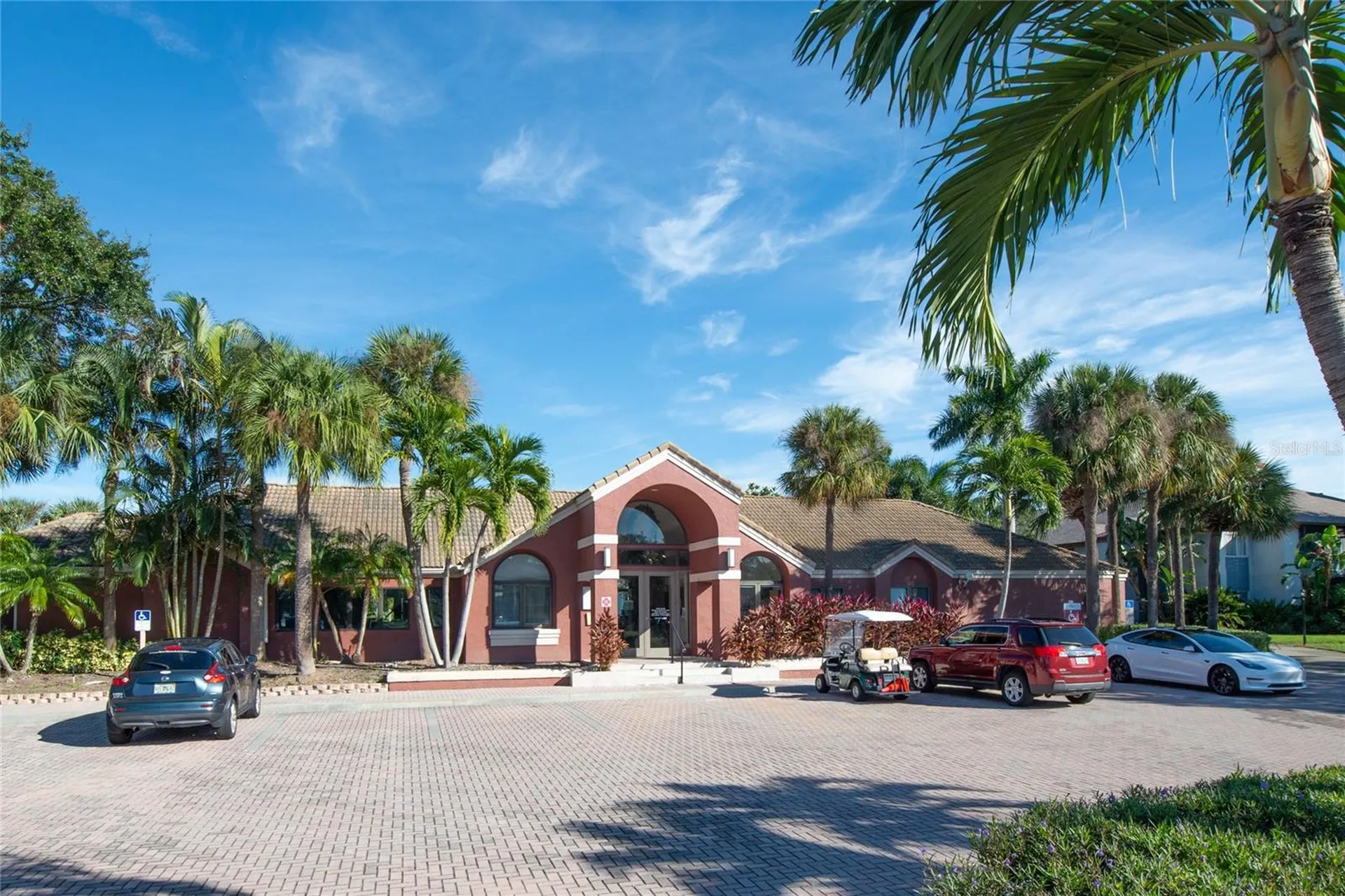 10263 Gandy Boulevard N St Petersburg FL 33702