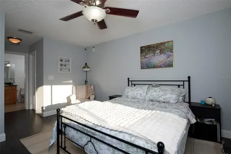 10263 Gandy Boulevard N St Petersburg FL 33702