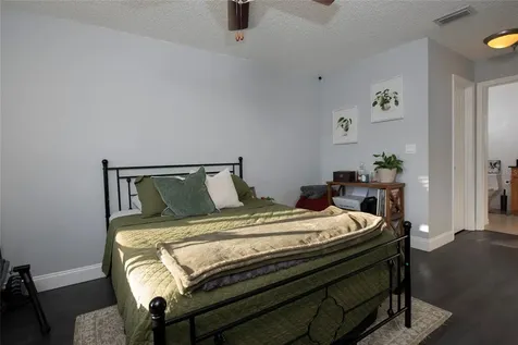 10263 Gandy Boulevard N St Petersburg FL 33702