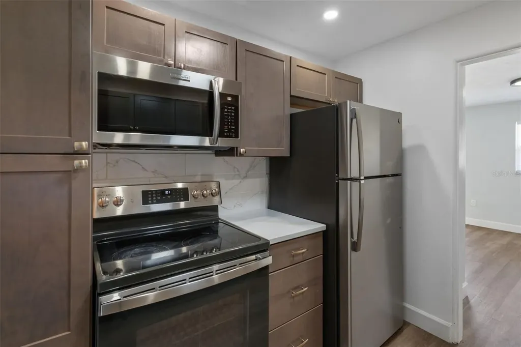 5690 6th Street S St Petersburg FL 33705