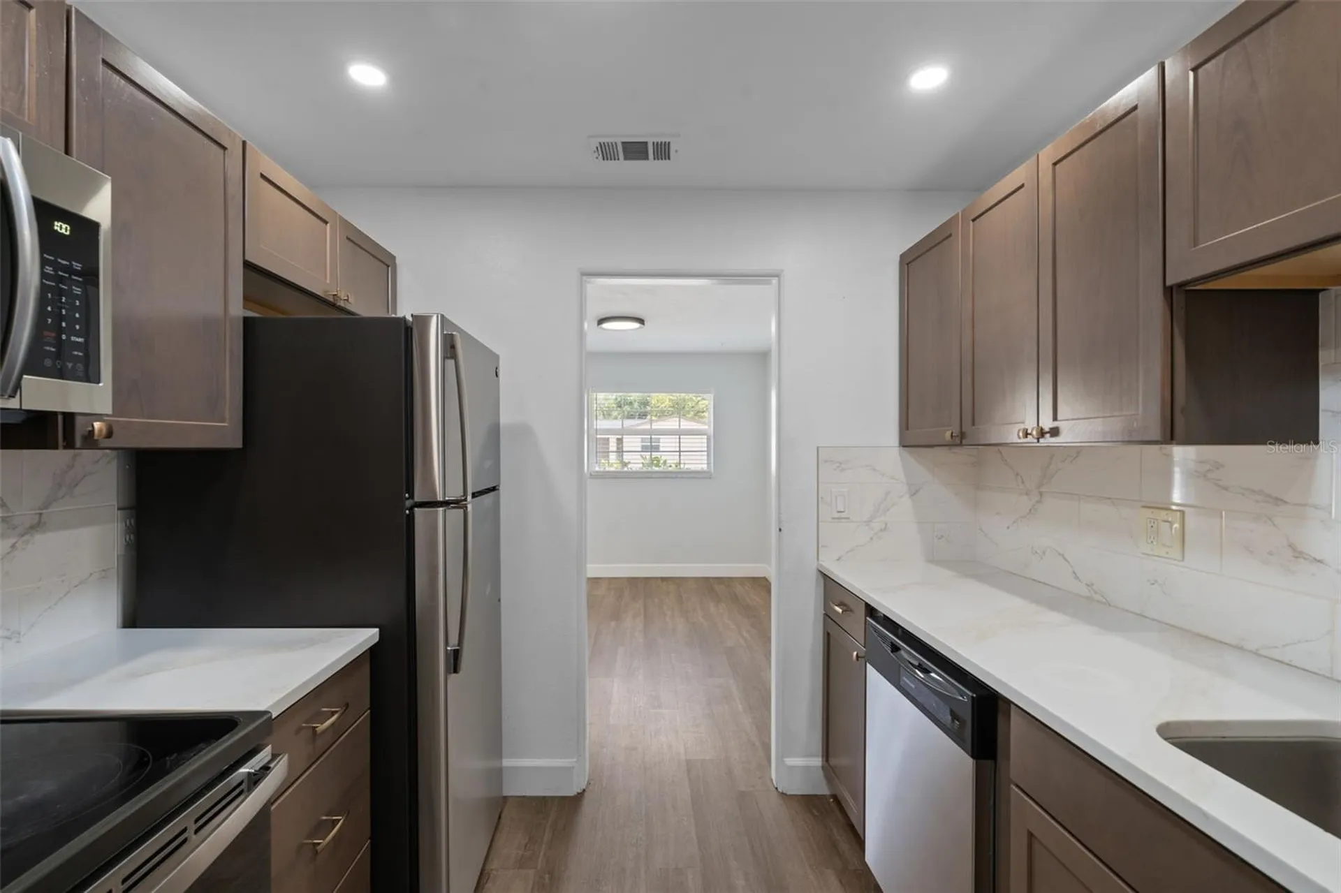 5690 6th Street S St Petersburg FL 33705