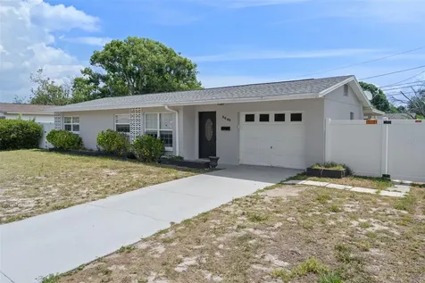 5690 6th Street S St Petersburg FL 33705