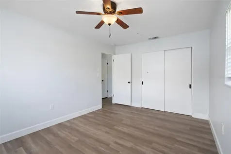 5690 6th Street S St Petersburg FL 33705
