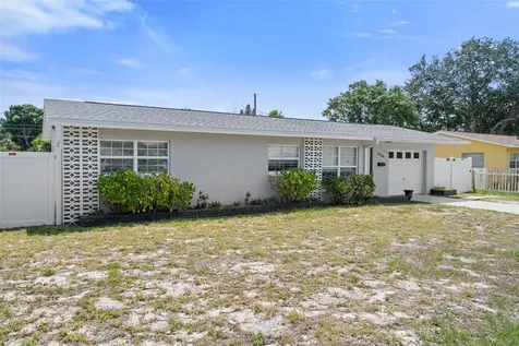 5690 6th Street S St Petersburg FL 33705