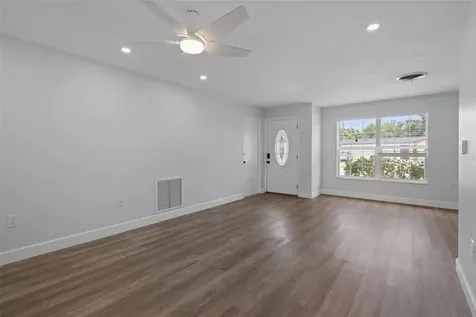 5690 6th Street S St Petersburg FL 33705