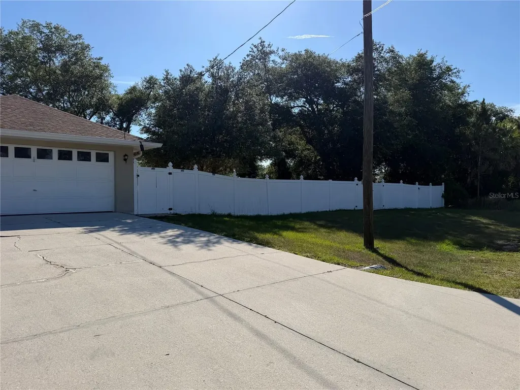 4847 Luther Avenue North Port FL 34288