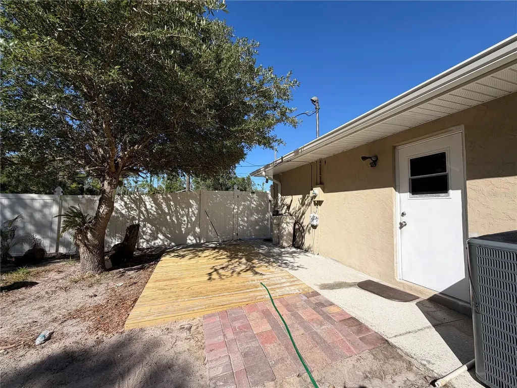 4847 Luther Avenue North Port FL 34288