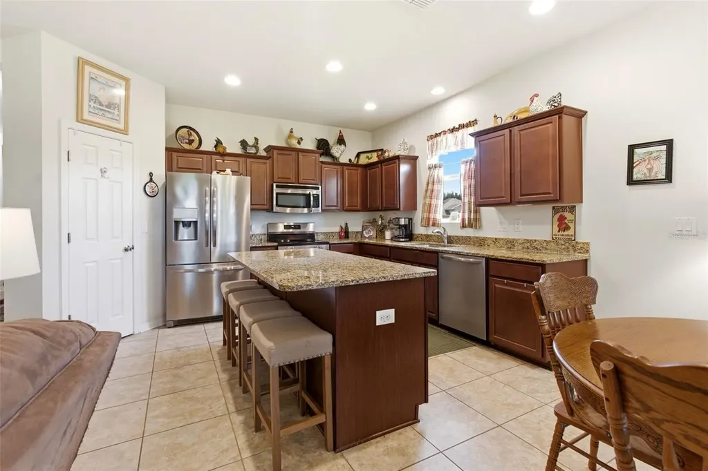 133 Lakeshore Drive Davenport FL 33837