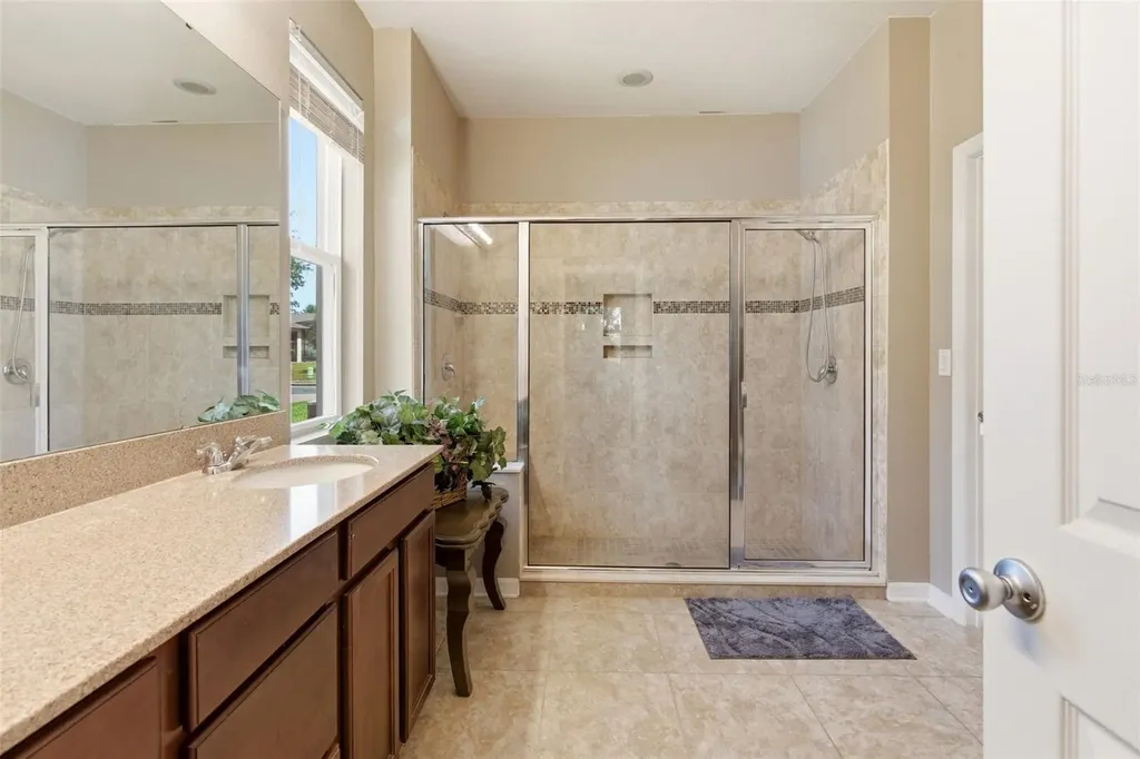 133 Lakeshore Drive Davenport FL 33837