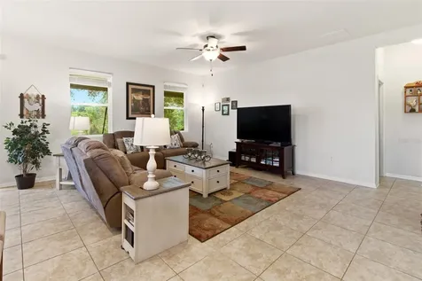 133 Lakeshore Drive Davenport FL 33837