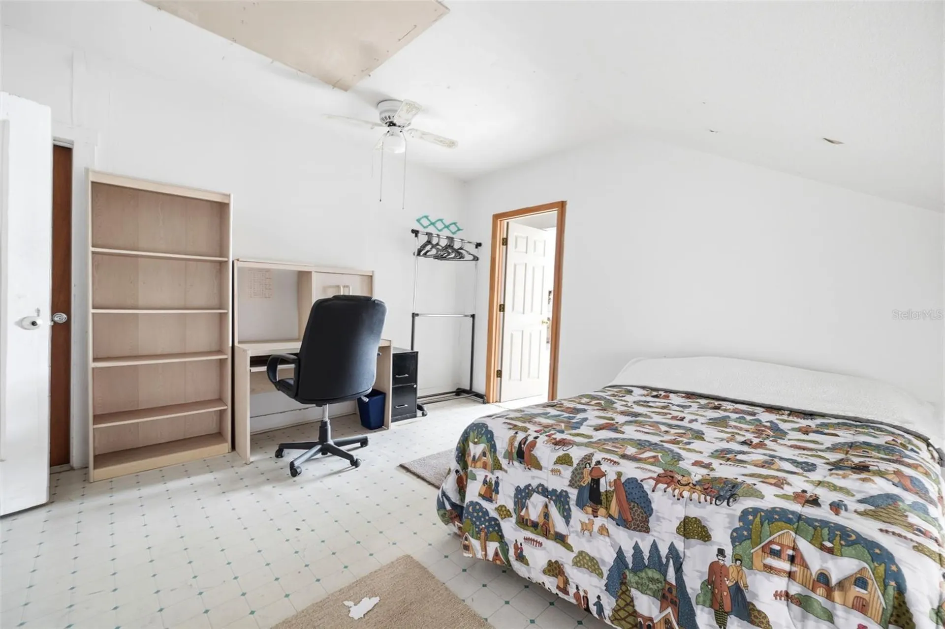 531 Athens Street Tarpon Springs FL 34689