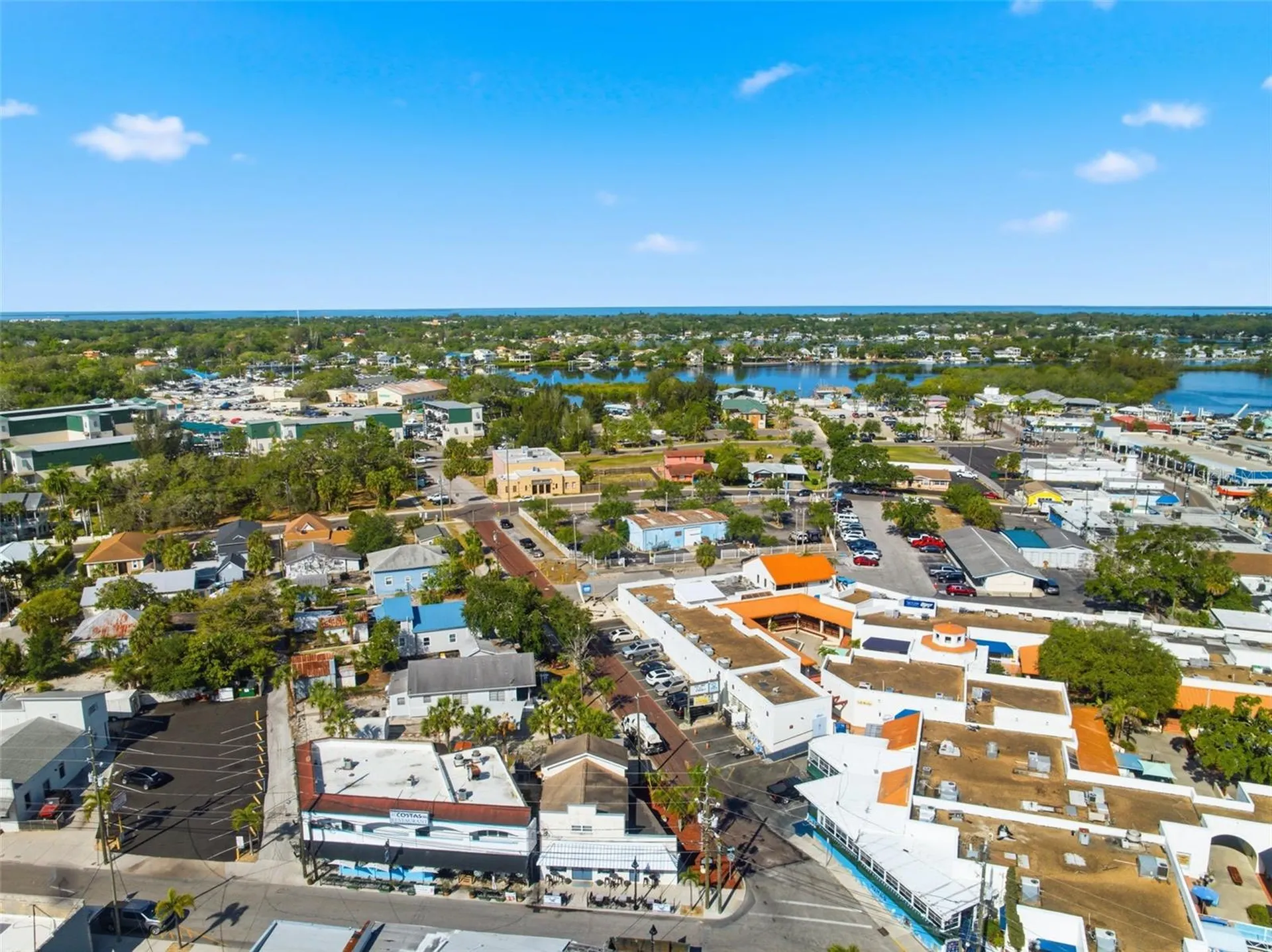 531 Athens Street Tarpon Springs FL 34689