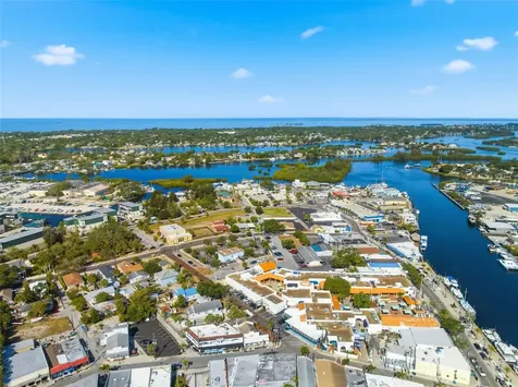531 Athens Street Tarpon Springs FL 34689