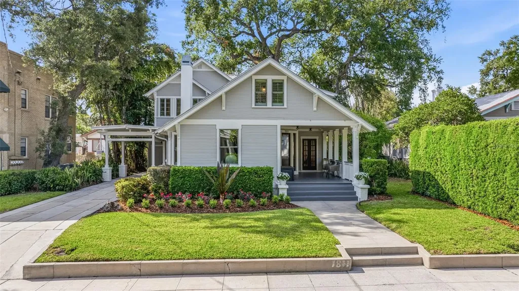 1811 W Hills Avenue Tampa FL 33606
