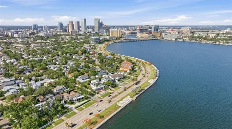 1811 W Hills Avenue Tampa FL 33606