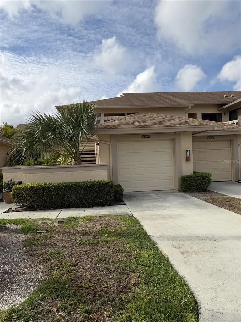 2004 Longpointe Circle Venice FL 34293