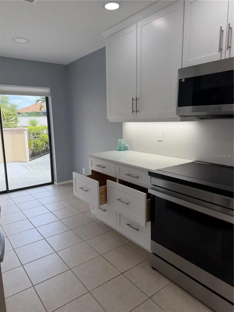 2004 Longpointe Circle Venice FL 34293