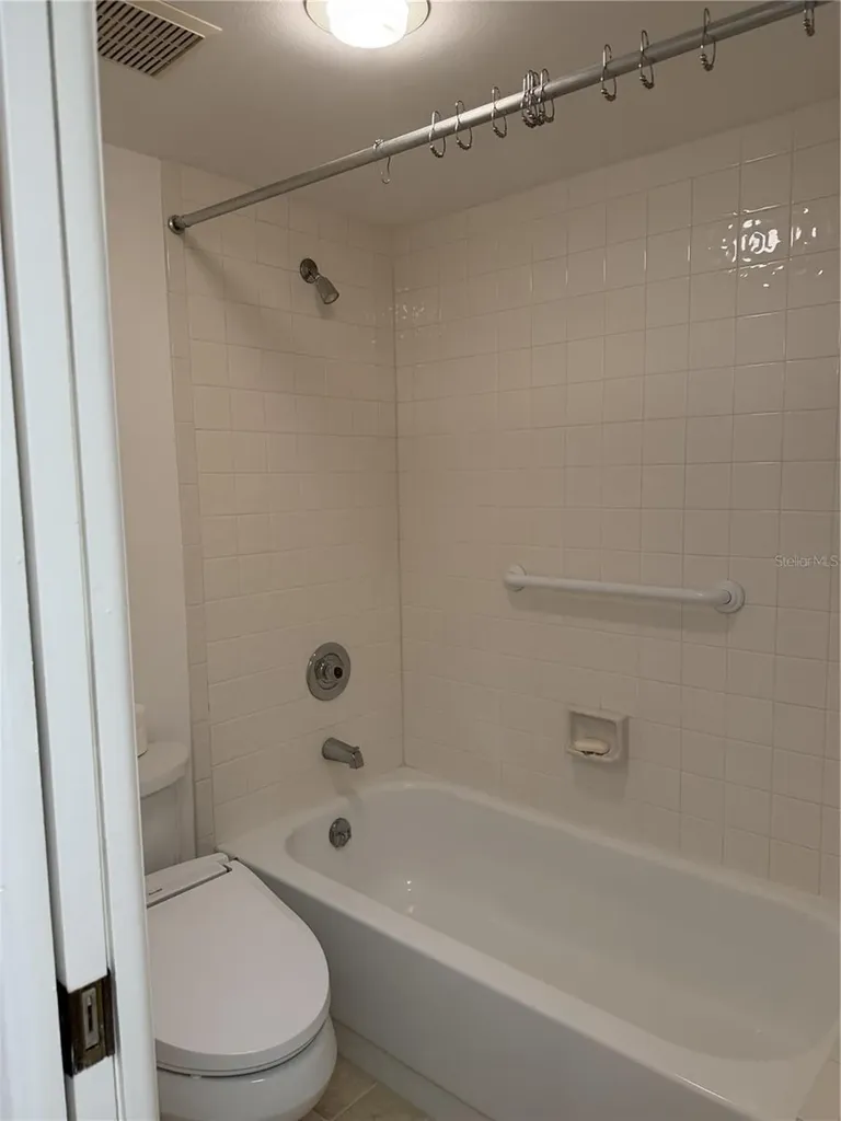 2004 Longpointe Circle Venice FL 34293