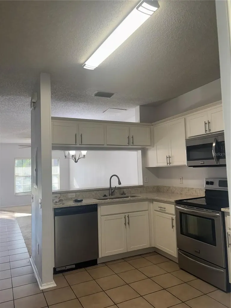 6308 Bayside Key Drive Tampa FL 33615