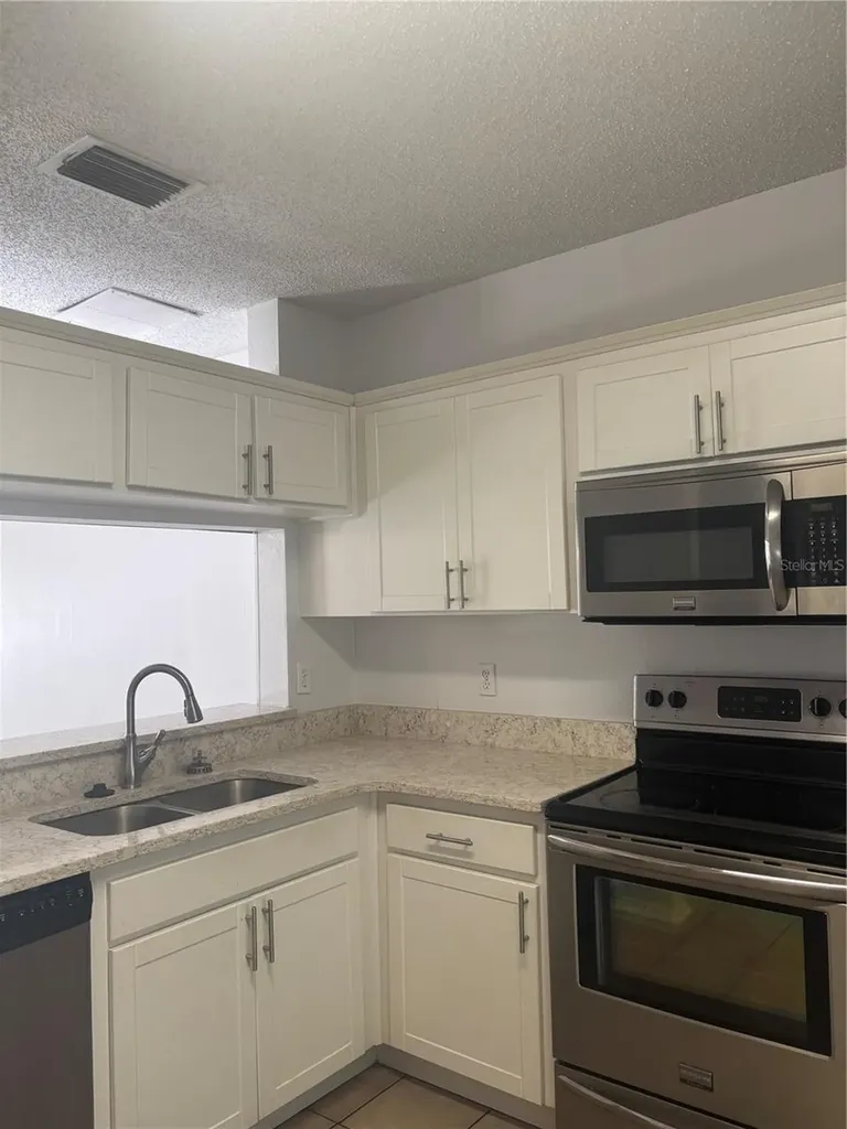 6308 Bayside Key Drive Tampa FL 33615