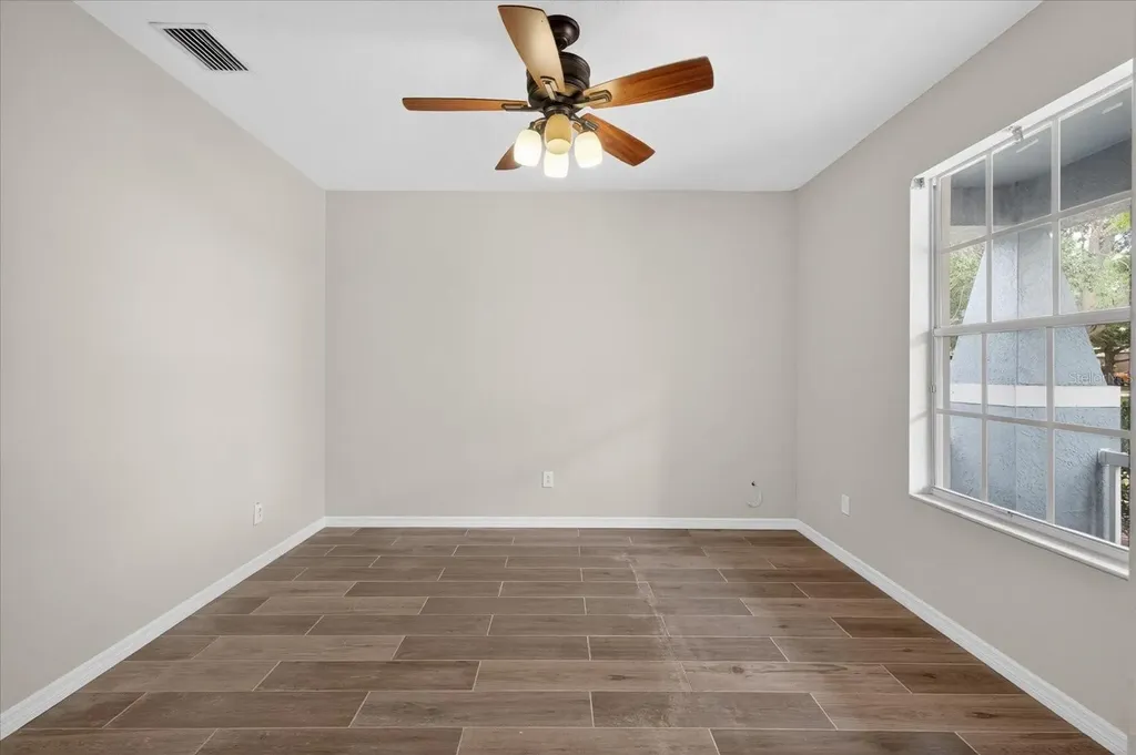 8405 Canterbury Lake Boulevard Tampa FL 33619