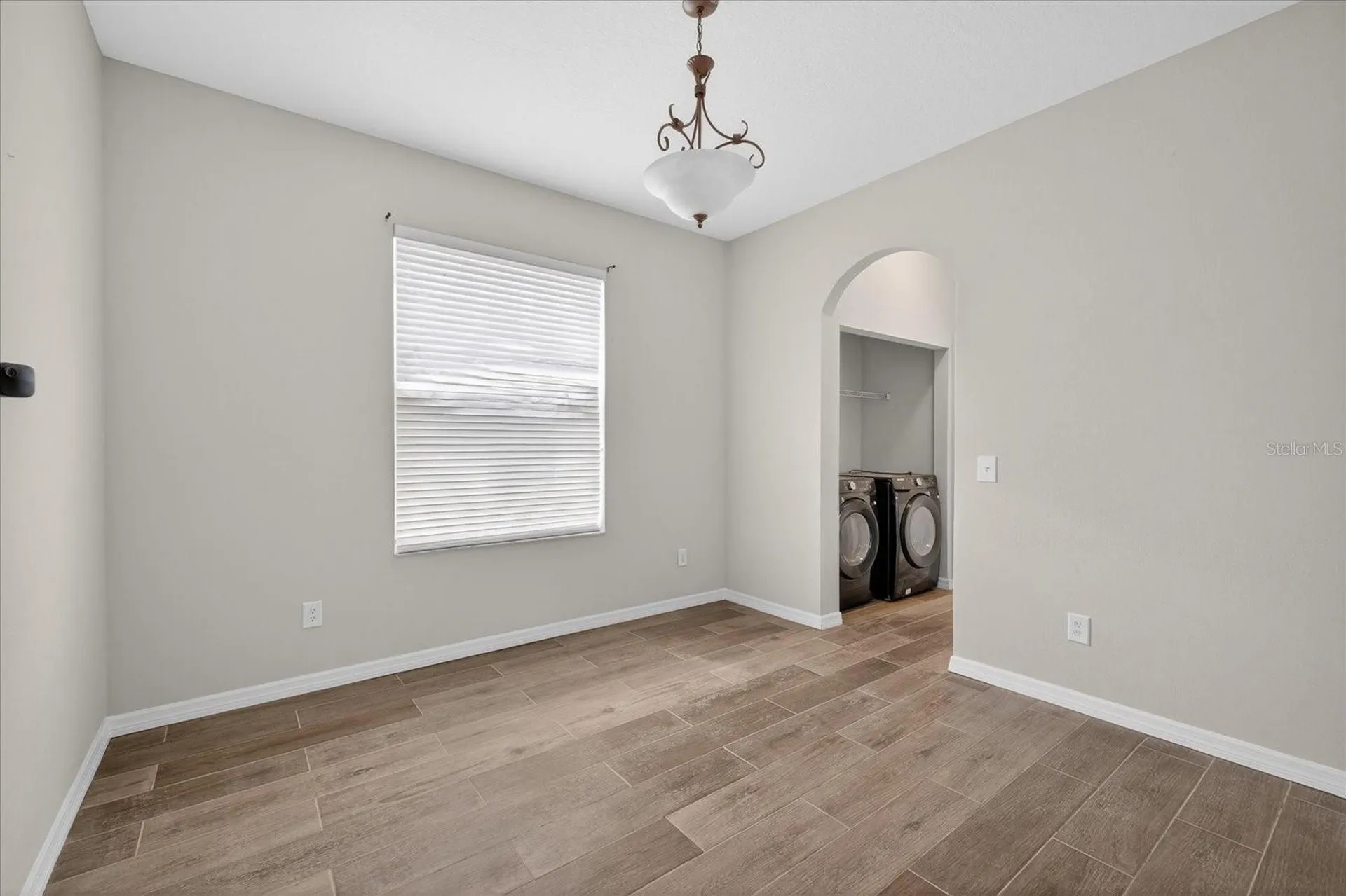 8405 Canterbury Lake Boulevard Tampa FL 33619