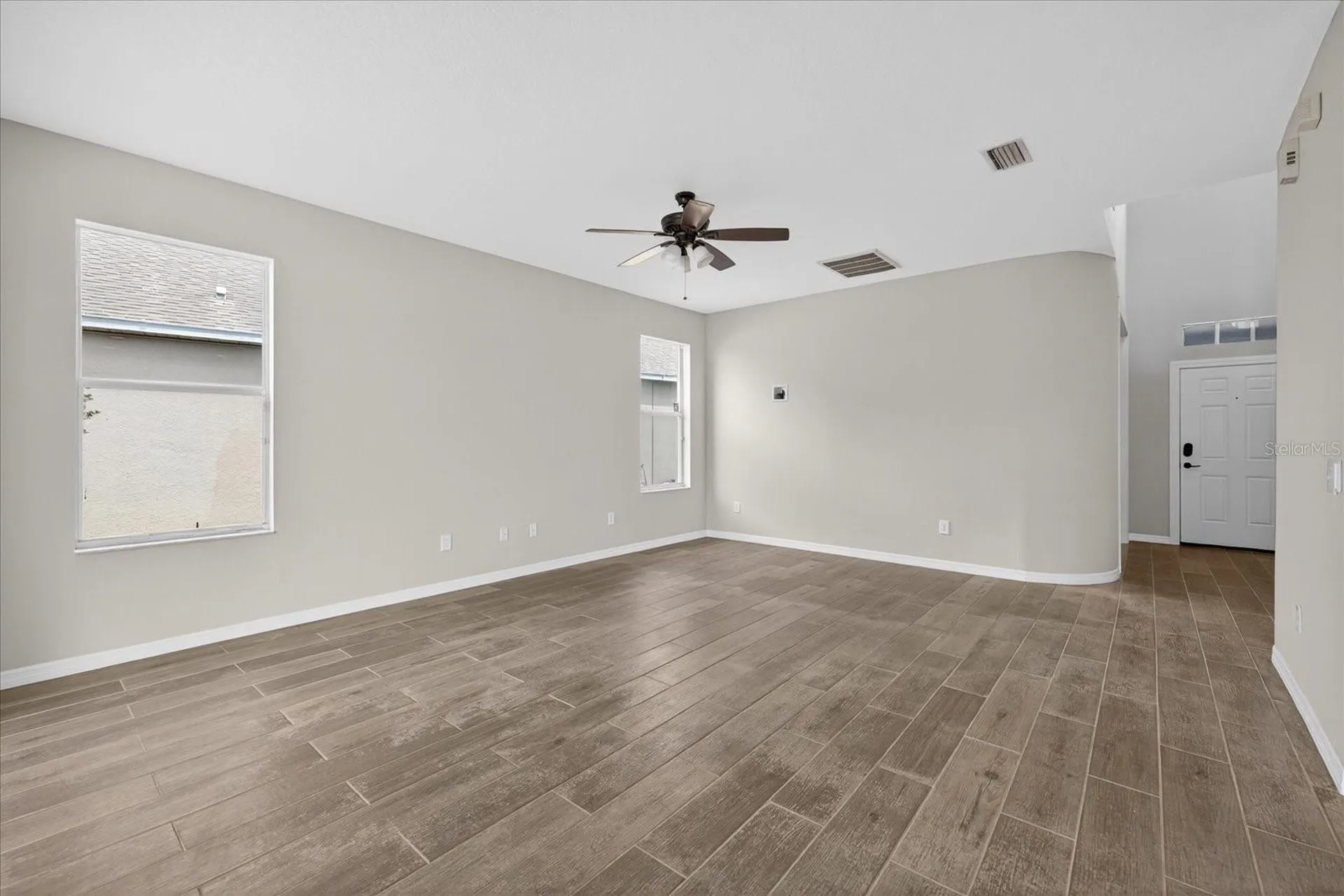 8405 Canterbury Lake Boulevard Tampa FL 33619