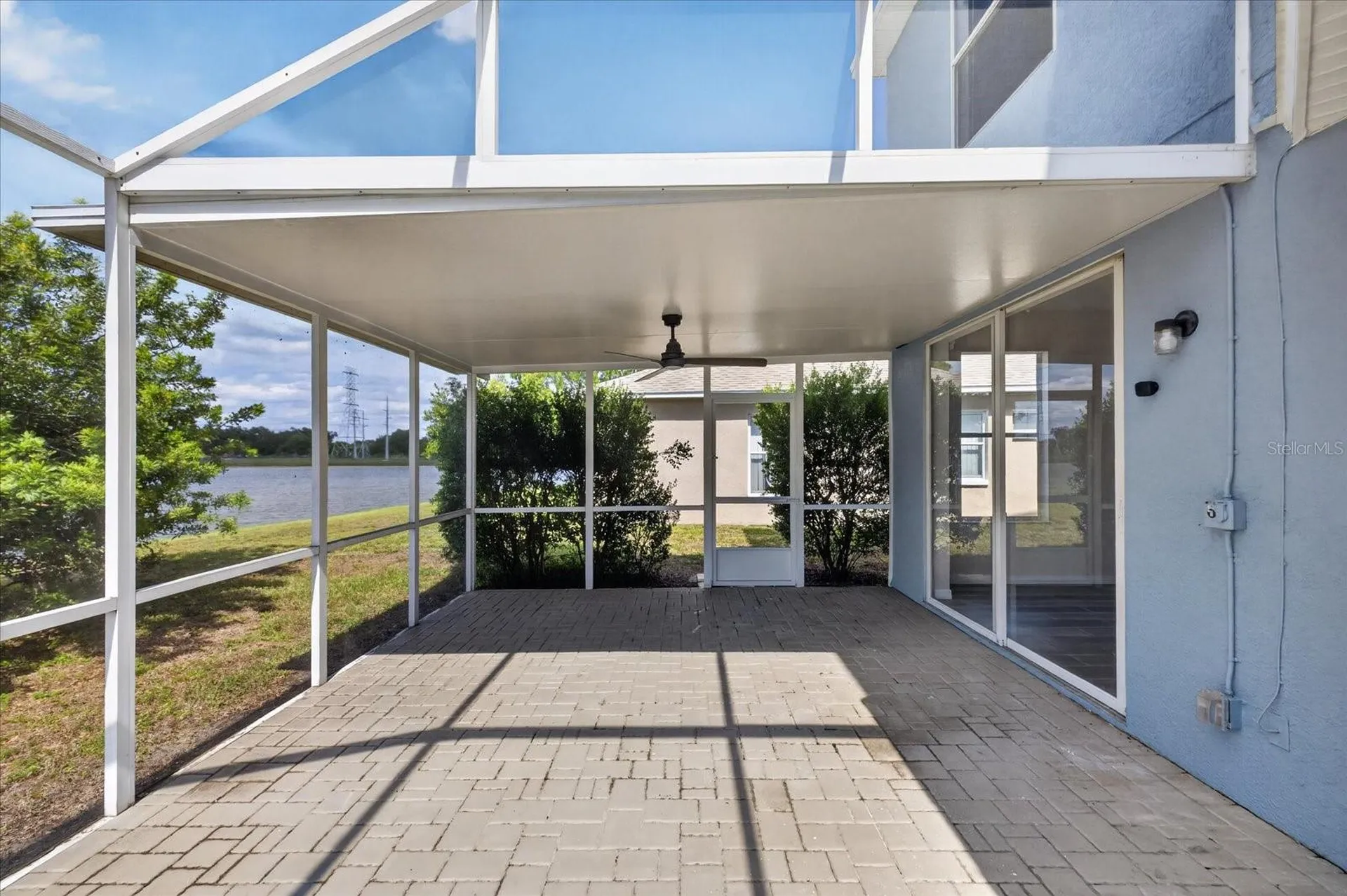 8405 Canterbury Lake Boulevard Tampa FL 33619