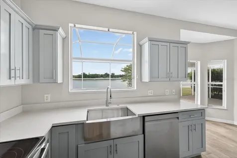 8405 Canterbury Lake Boulevard Tampa FL 33619