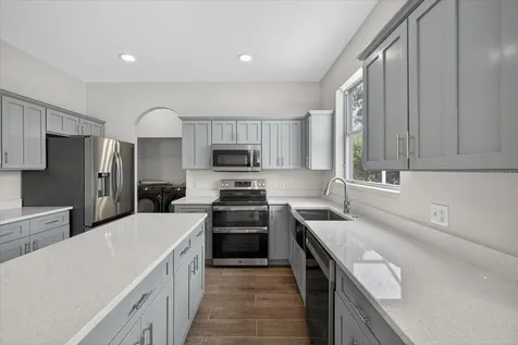 8405 Canterbury Lake Boulevard Tampa FL 33619