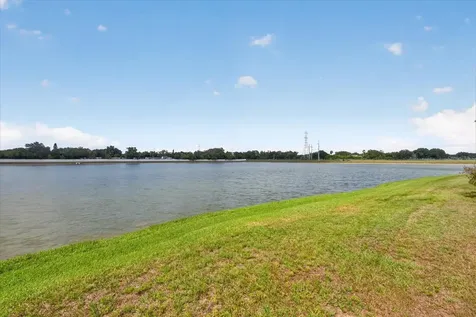 8405 Canterbury Lake Boulevard Tampa FL 33619