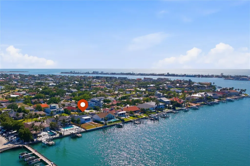 155 1st Street W Tierra Verde FL 33715