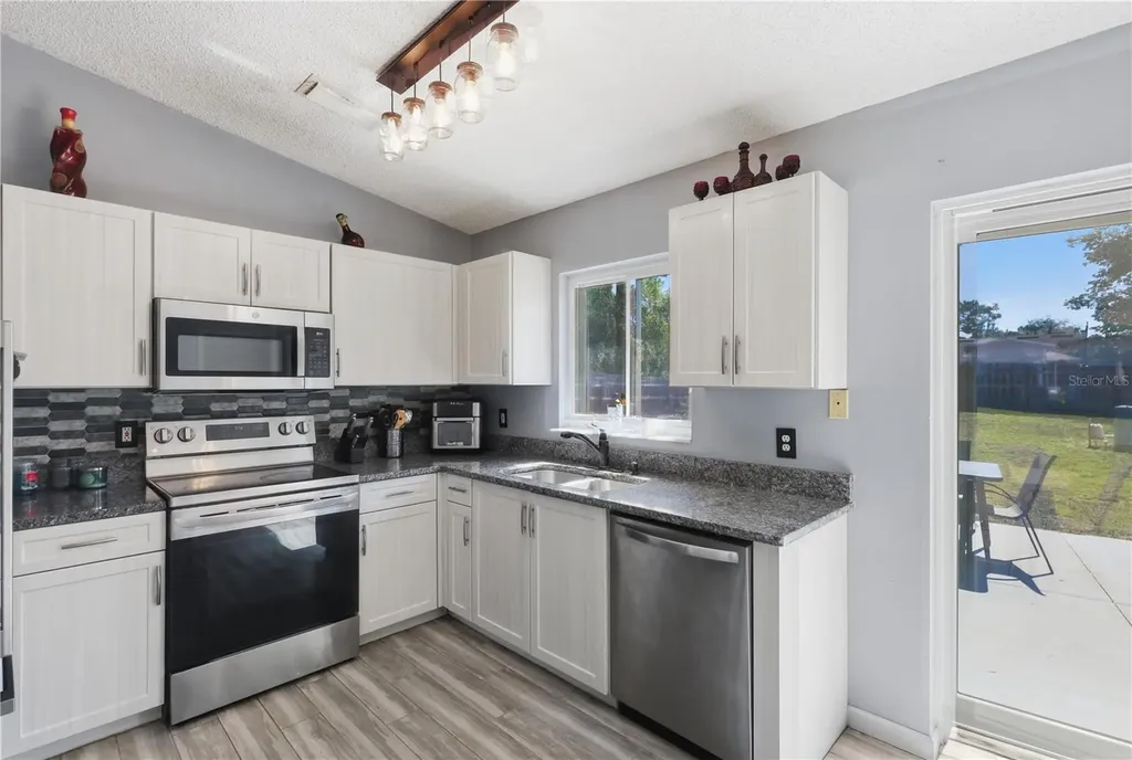 215 Walnut Avenue Orange City FL 32763