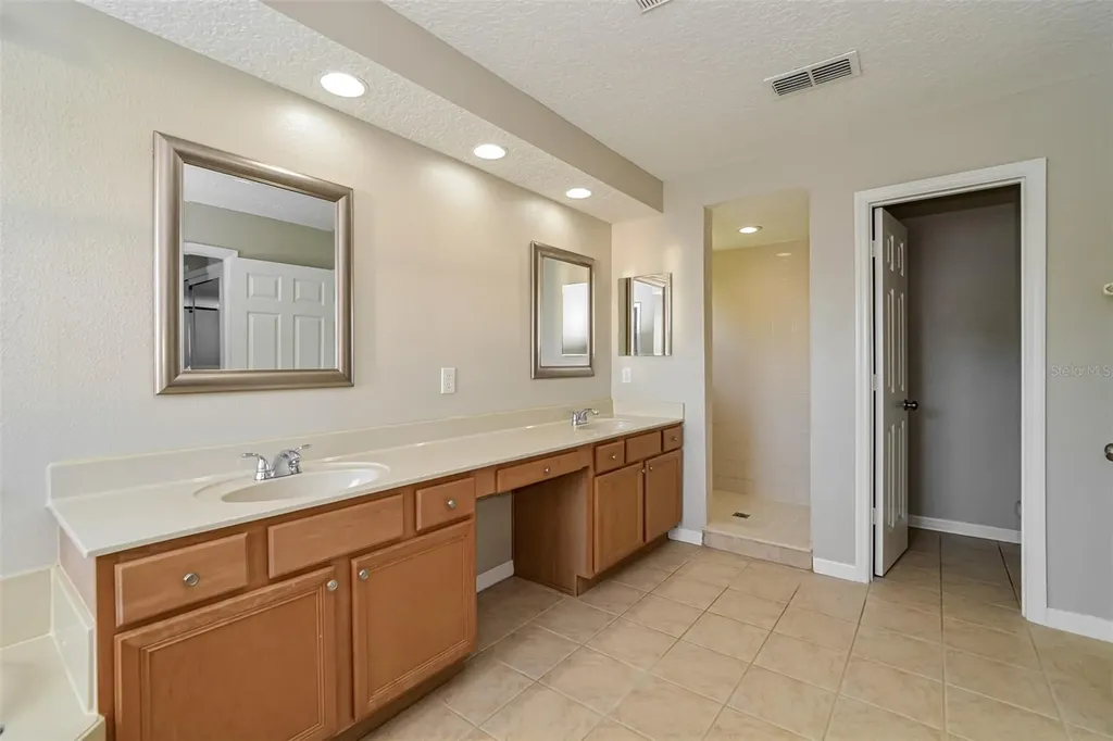 99 Jake Court Ocoee FL 34761