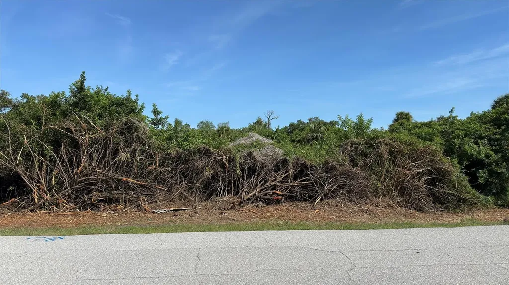 7432 Memorial Drive Port Charlotte FL 33981