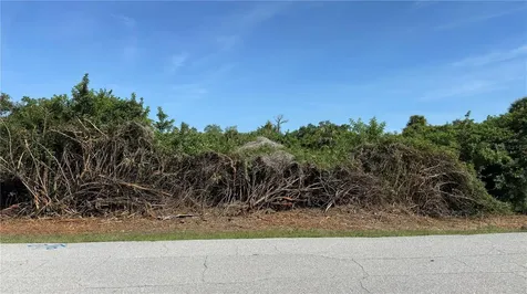 7432 Memorial Drive Port Charlotte FL 33981