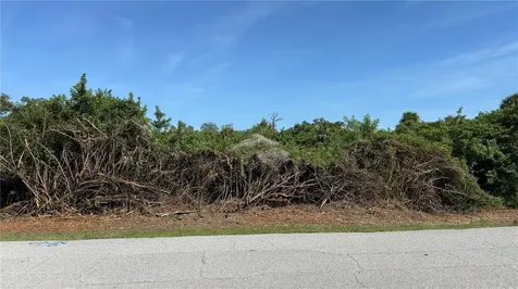 7432 Memorial Drive Port Charlotte FL 33981